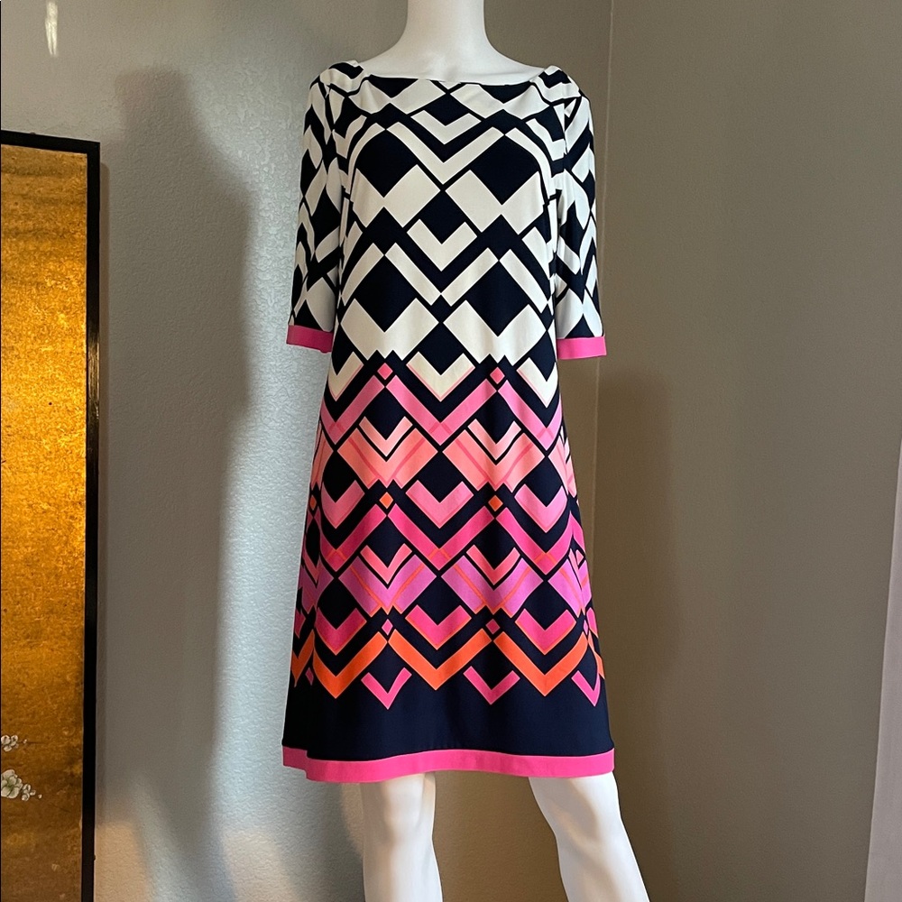 Eliza J shift dress Geometric, 3/4 sleeves, preppy, Excellent condition - Picture 5 of 9